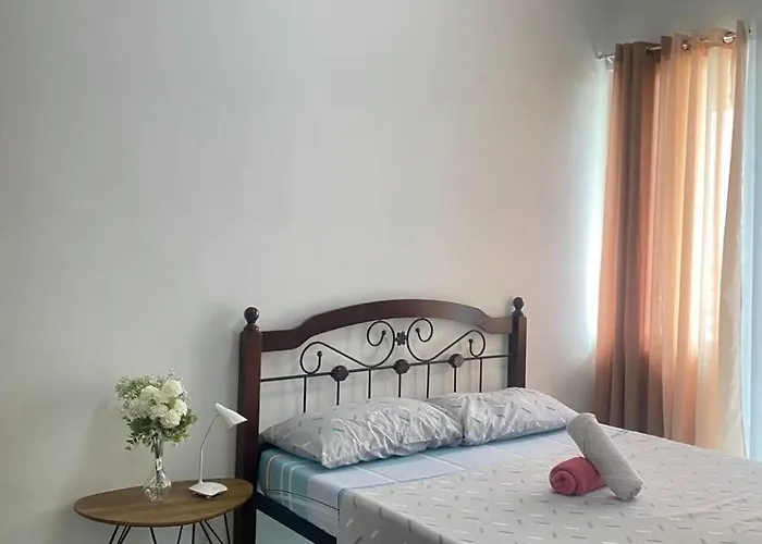 Staycation In Larsen Manila